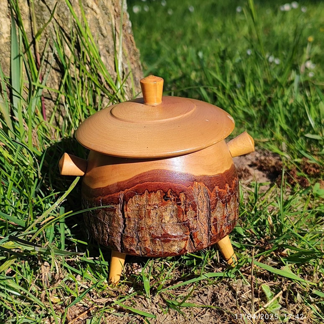 Chaudron en bois #2