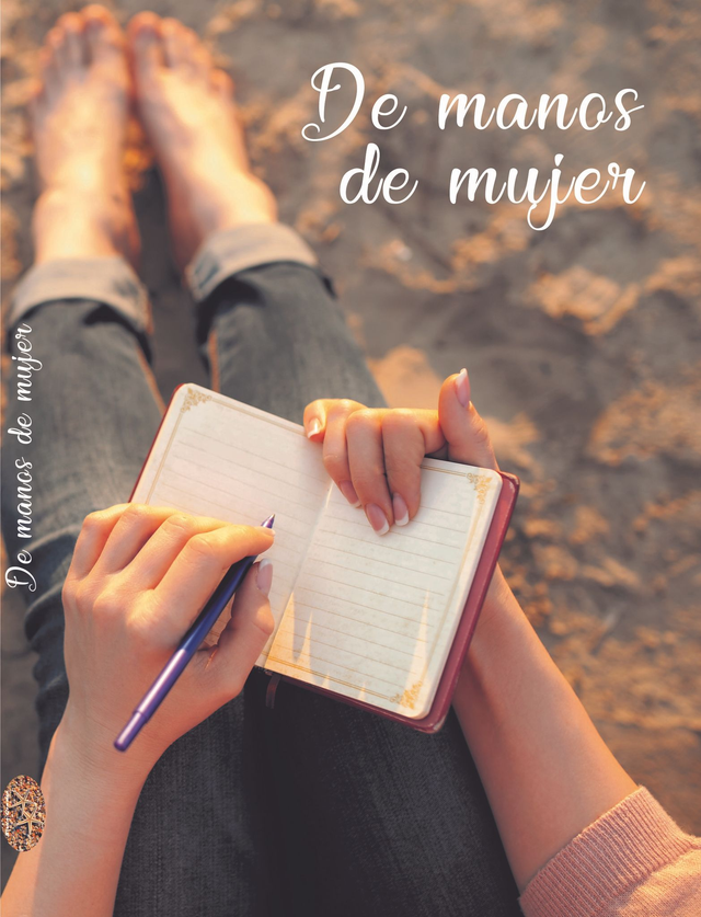 De manos de mujer