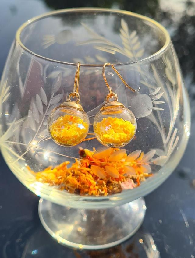 Earrings glass ball bauble glitter confetti yellow stars