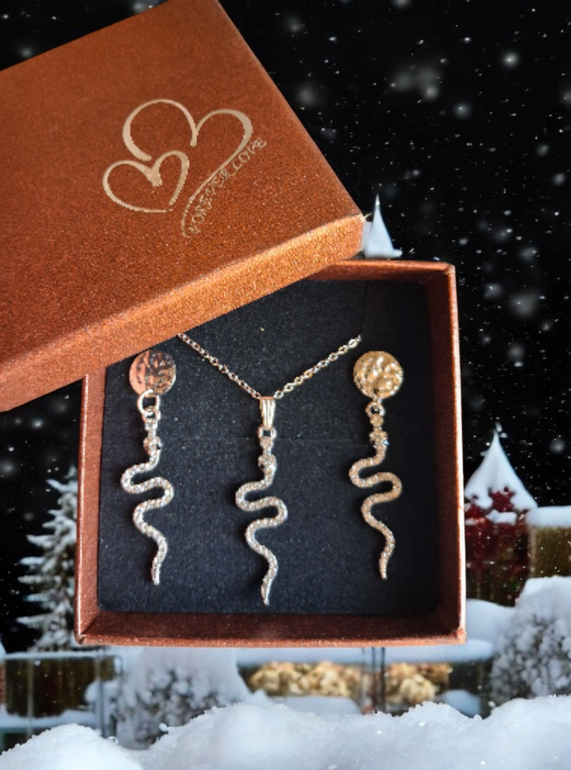 Parure bijoux (collier + boucles d’oreilles)