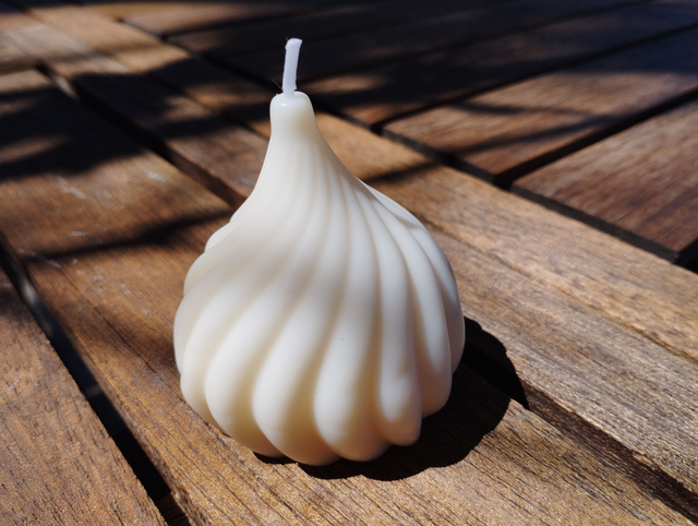 Bougie Tourbillon blanche  - Bougie artisanale