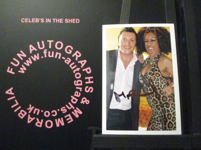 Martin Scarborough Authentic Autographed 6x4 Our Facing Photograph (D)(SEE PIC)