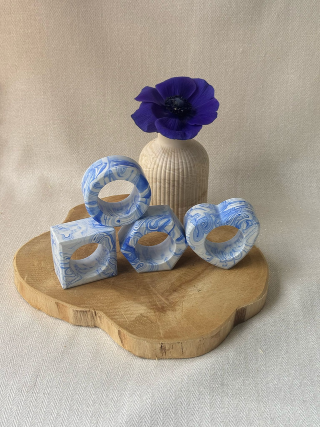  Ronds de serviette bleu marbrés 