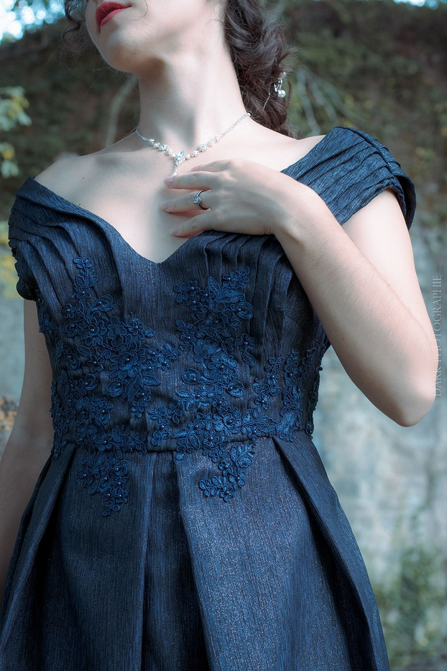 Robe de Soirée Longue Bleu Nuit à Paillettes – Prototype
