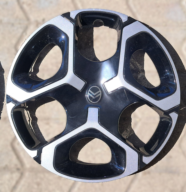 Enjoliveur Citroën C3 modèle Azurite (+2024) 17p Occasion 