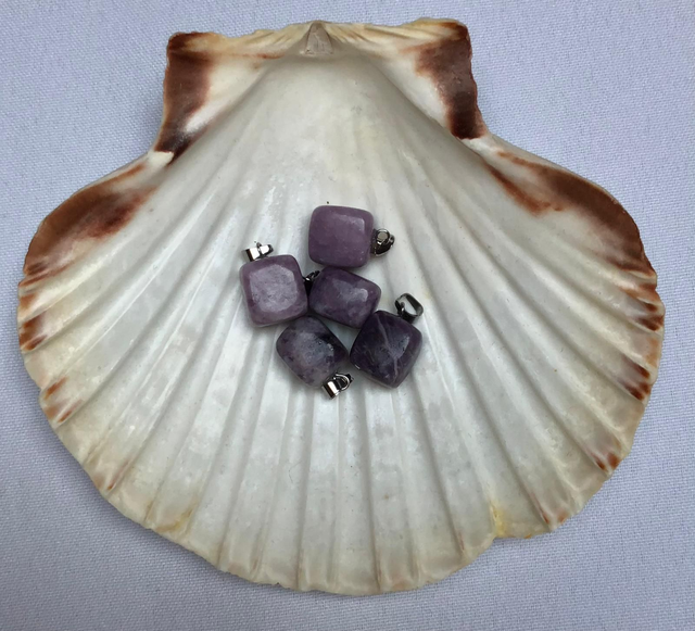 Pendentif Pierre Roulée en Lépidolite