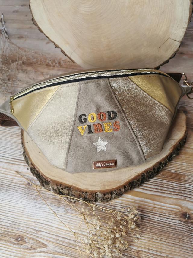 ✨Banane personnalisable &quot;GOOD VIBES&quot; : élégance, style et praticité ✨