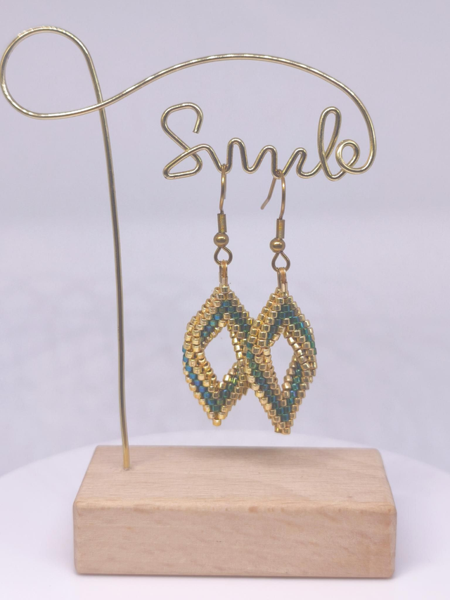 Boucles feuilles torsadées 