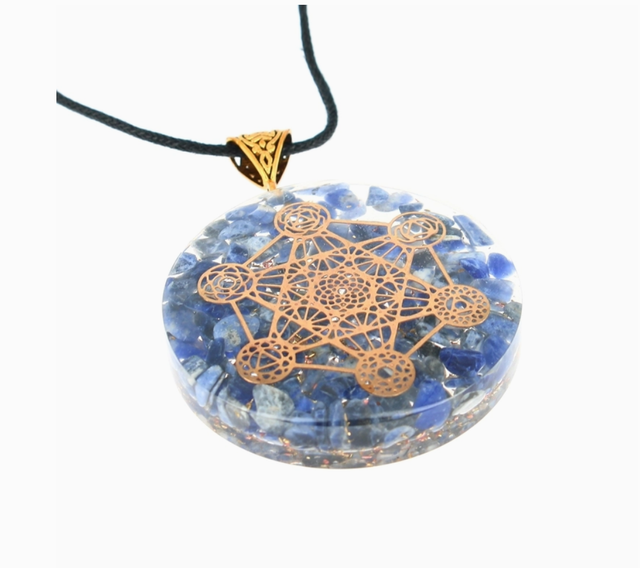 Orgonite en pendentif " Métatron " Sodalite
