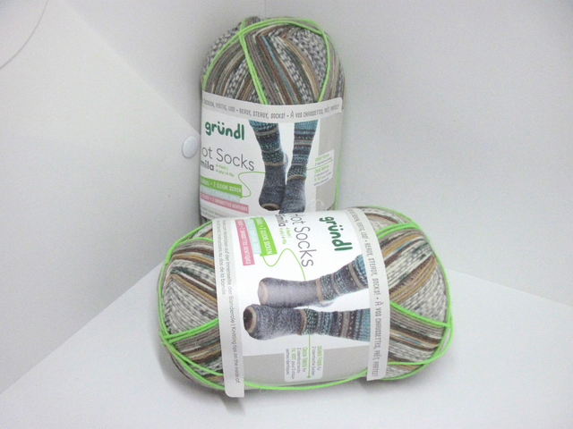 Pelote de fil à tricoter &quot;chaussettes&quot;  