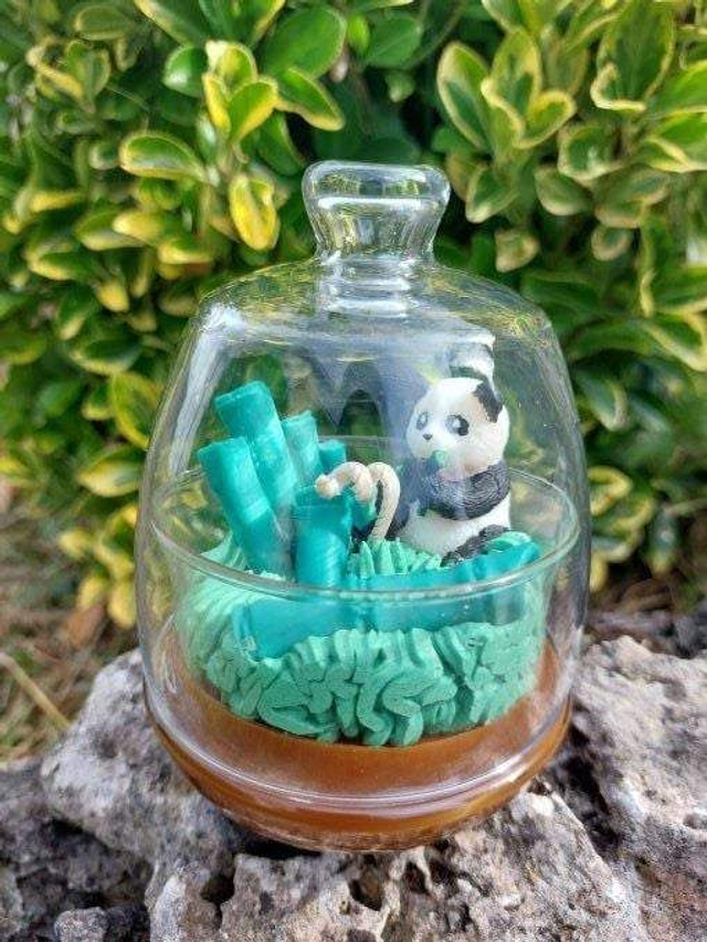 Bougie Panda et bambou sous cloche