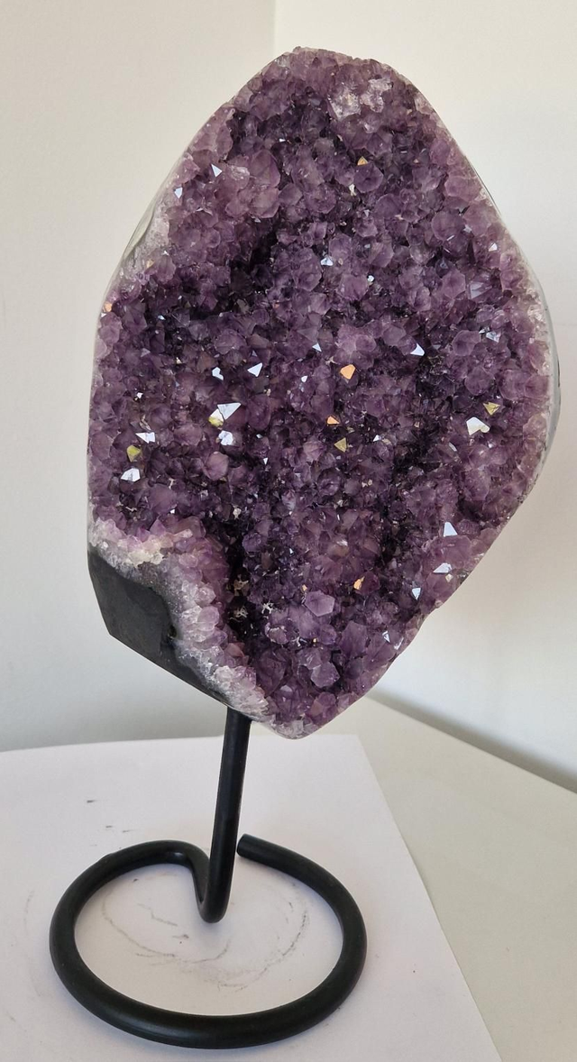 Améthyste Géode sur pied métal