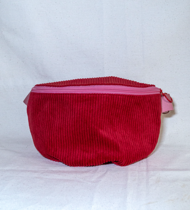 Banane en velours côtelé framboise