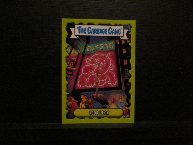 Neon Leon - (Topps) The Garbage Gang Original Trading Card #54