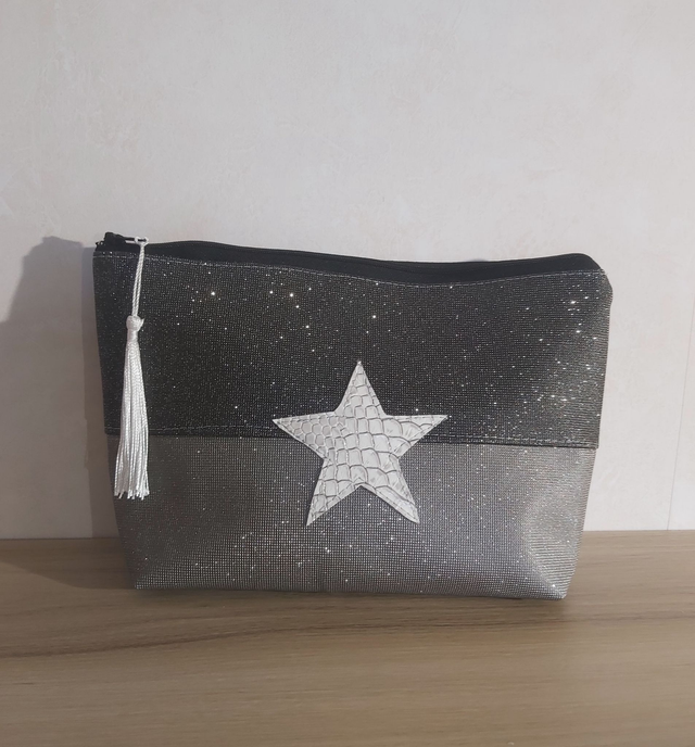 Trousse pailletée