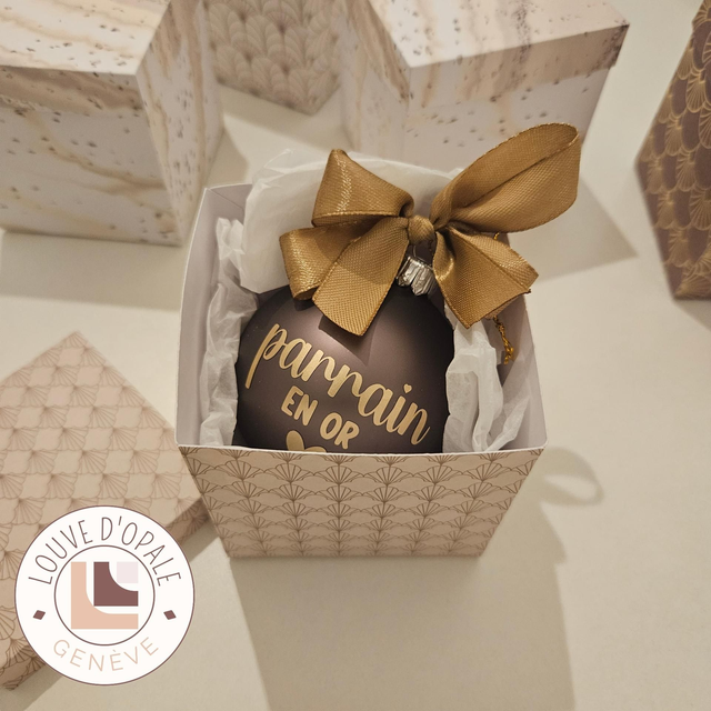 Boîte cadeau pour boule de Noël en verre