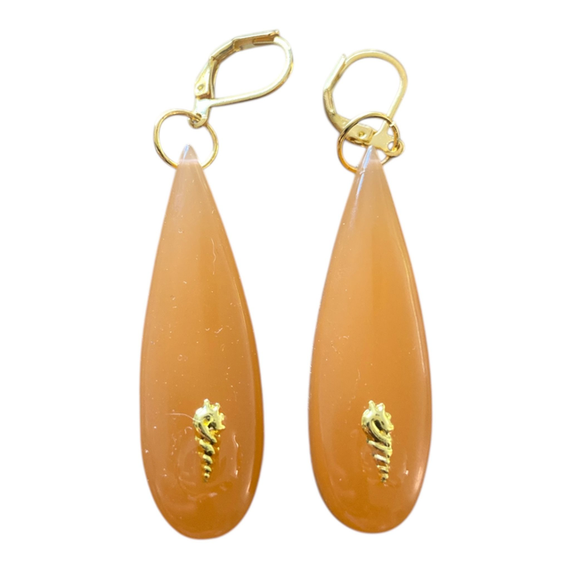 Boucle d&#039;oreilles coquillages orange 