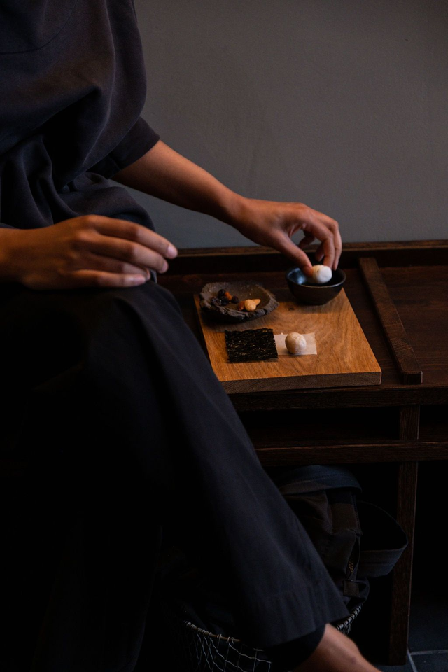 Silence Cafe (choose the date below)