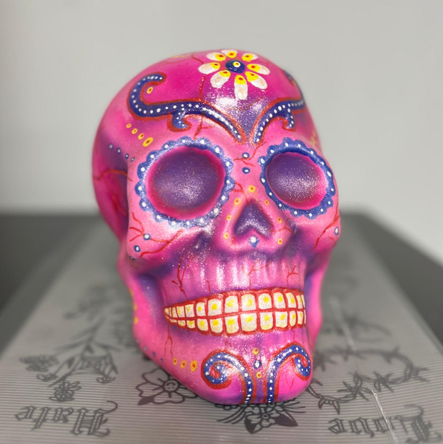 Skull - hand painted ceramic 