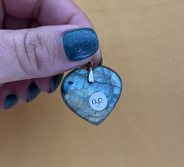 Pendentif en Labradorite et bélière argent