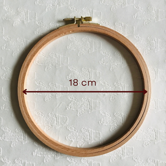 Tambour broderie bois 18 cm