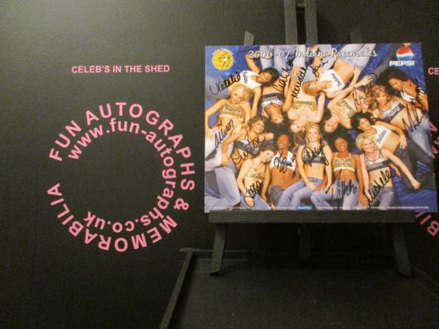 Indina Pacemates 06/07 Group Authentic Autographed A4 Photograph