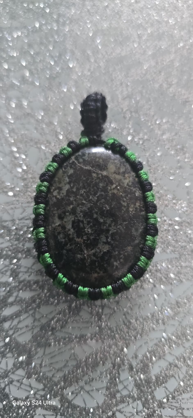 Macramé Nuumite Pendant 