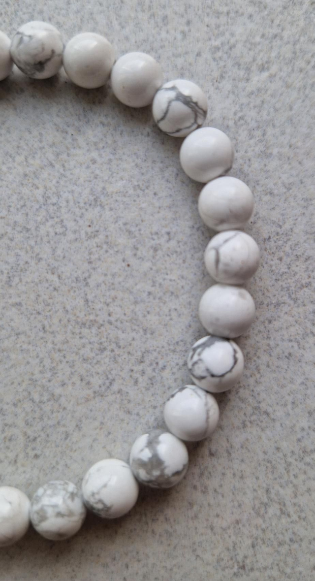Bracelet HOWLITE 6mm