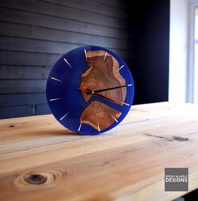 Wanduhr  blau