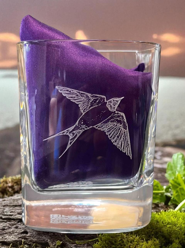 'Swallow etched Heavy Glass' 