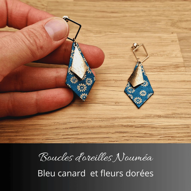 Boucles d&#039;oreilles Nouméa - Bleu canard, fleurs dorées
