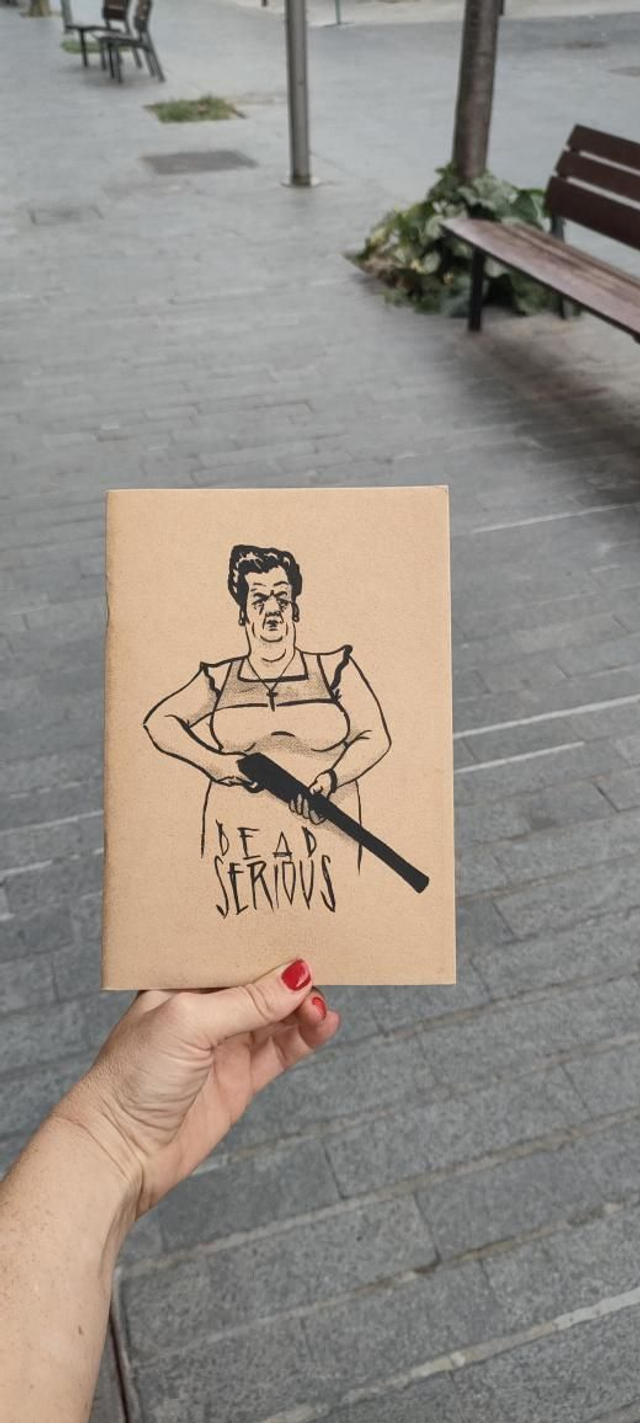 LLIBRETA DE DIBUIX DEAD SERIOUS