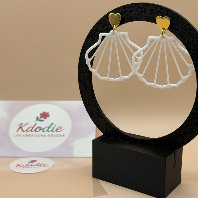 Boucles d'oreilles Coquillage - Forme Ajourée - Attaches coeurs dorées