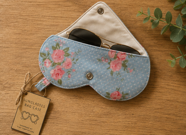 Heart-Shaped Glasses Case