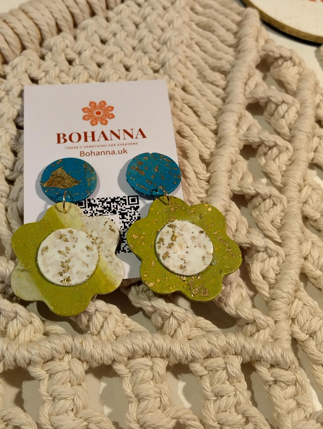 Handmade polymer clay earrings -Coastal Flower