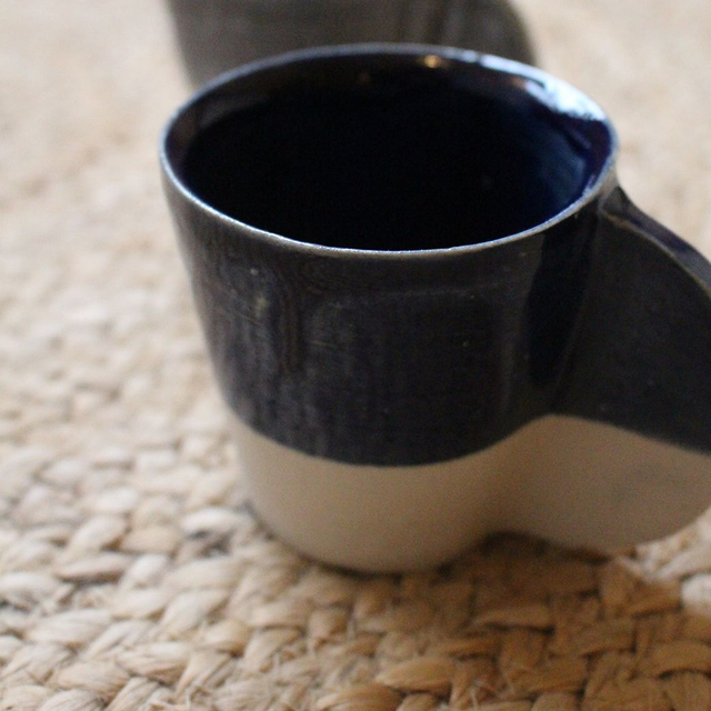 Tasse à café bleue