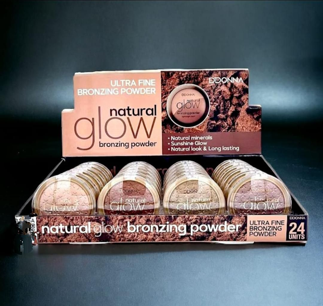 Poudres bronzantes NATURAL GLOW