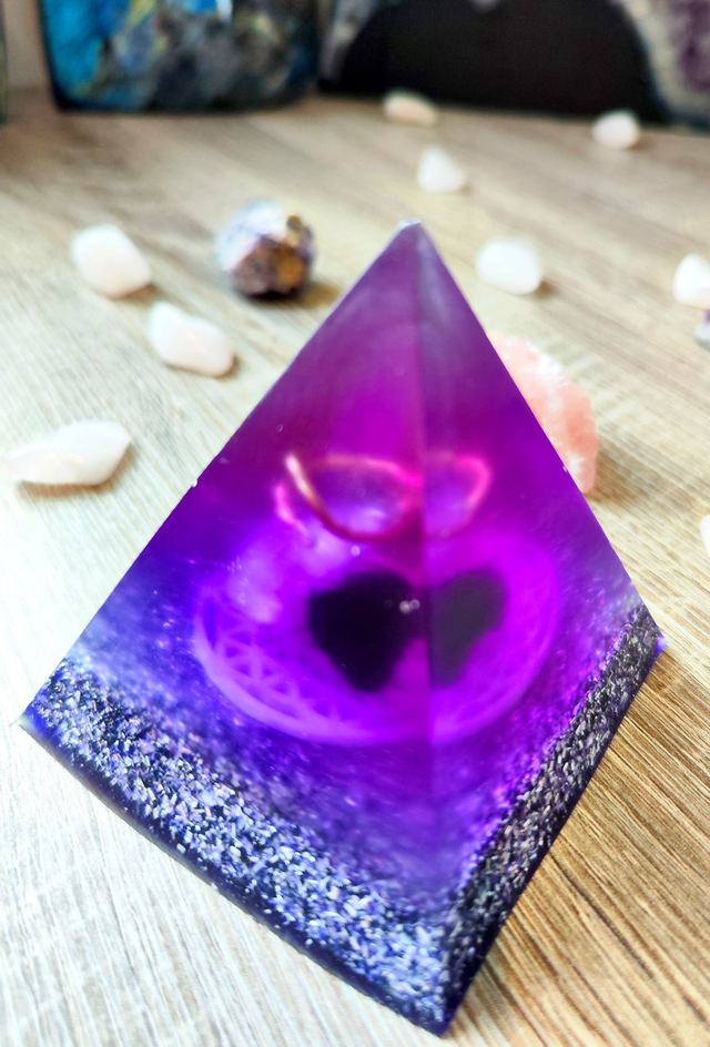 Moyenne  Pyramide violette