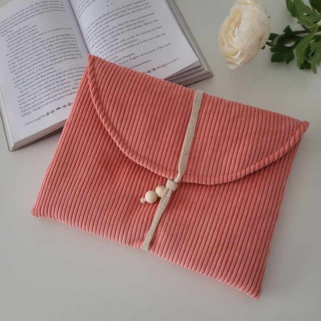 Pochette à livre Romy velours rose