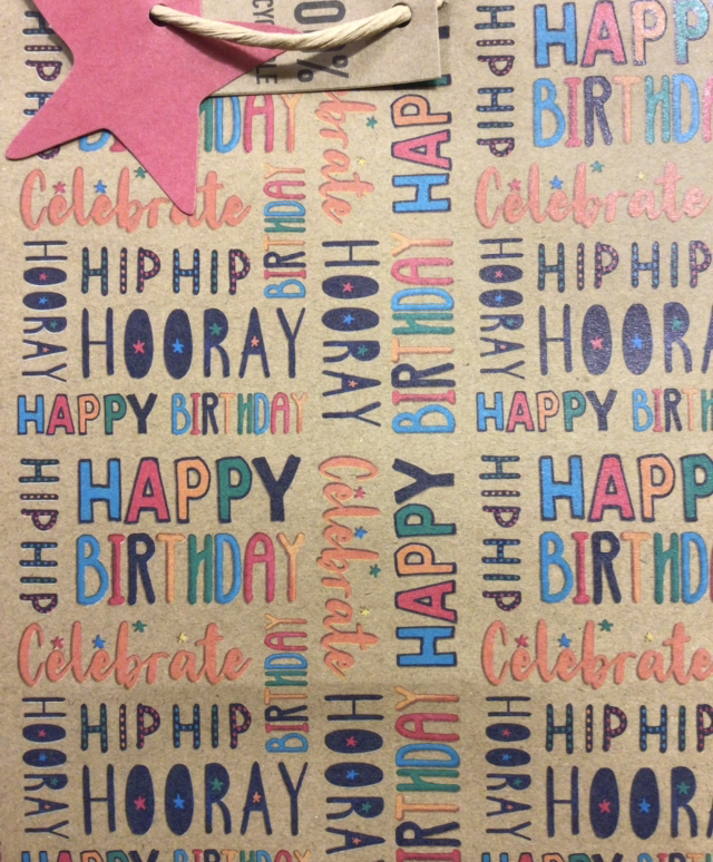 Gift Bag Happy Birthday Medium 