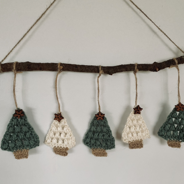 Farmhouse hanging trees 