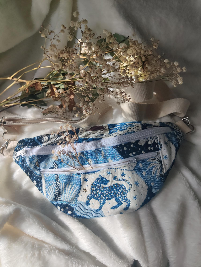 Sac banane Taille M "L'appeler du jaguar"
