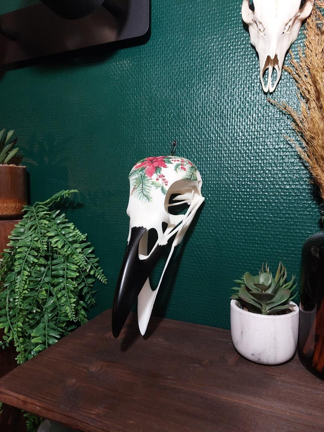 Grand crâne de corbeau Yule