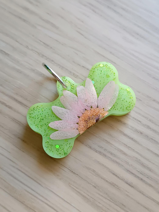 Chapa S - Nombre en Vinilo Negro