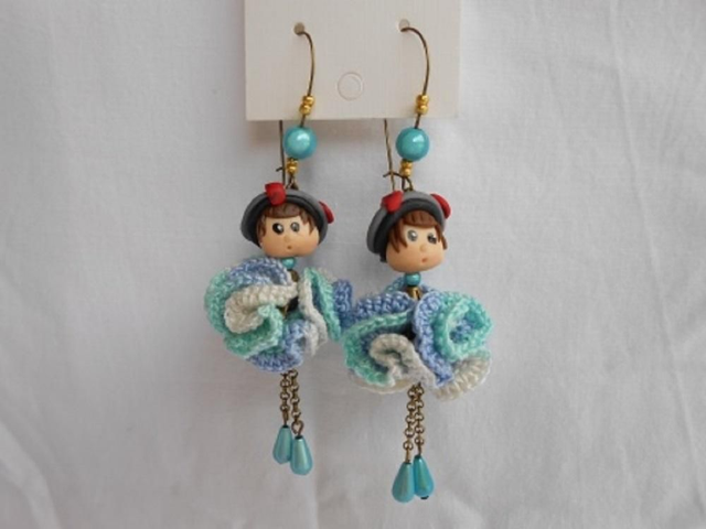 BOUCLES D’OREILLES