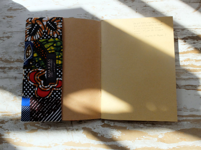 Couvre-livre en patchwork wax - Pochette à Carnet "Évasion” 🌍
