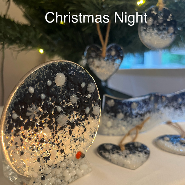 Christmas: Snowglobe Tea-light Holder