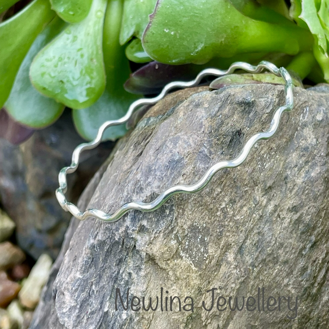 Aura Wave Hallmarked Silver Bangle