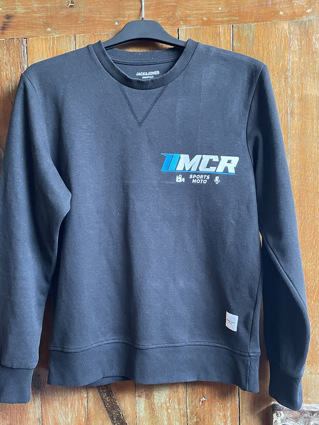 Pull floqué avec logo