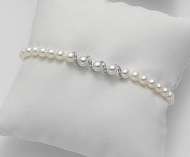Bracciale Mikiko in Oro 18kt con Perle e diamanti